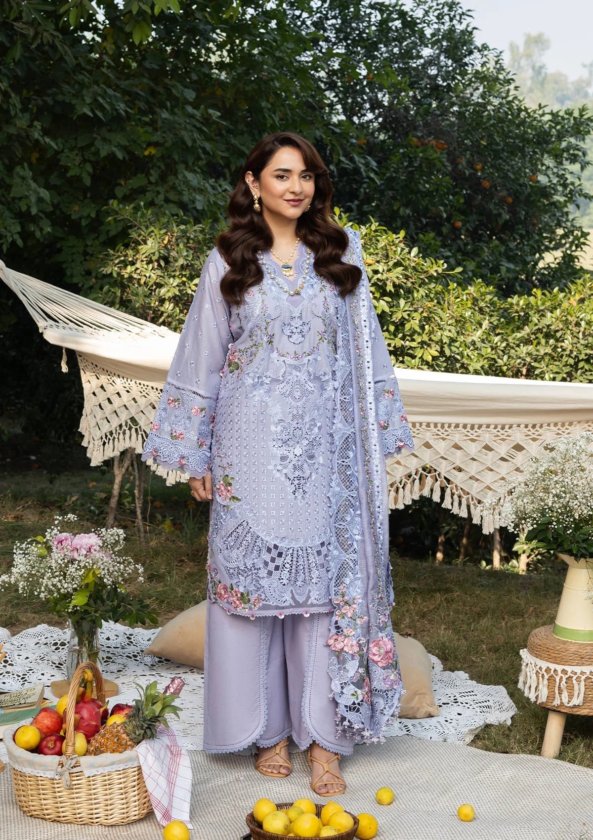 Elaf Luxury Lawn – ELY-3B PARADISE