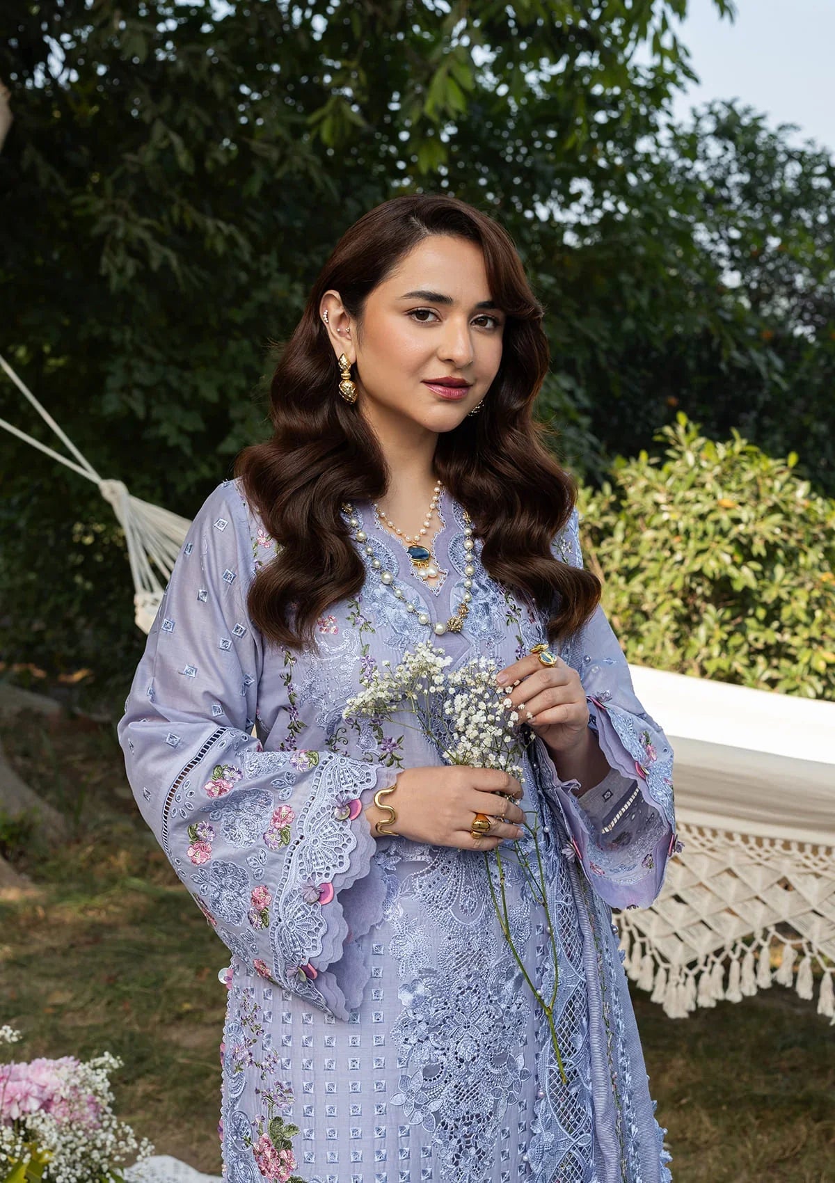 Elaf Luxury Lawn – ELY-3B PARADISE