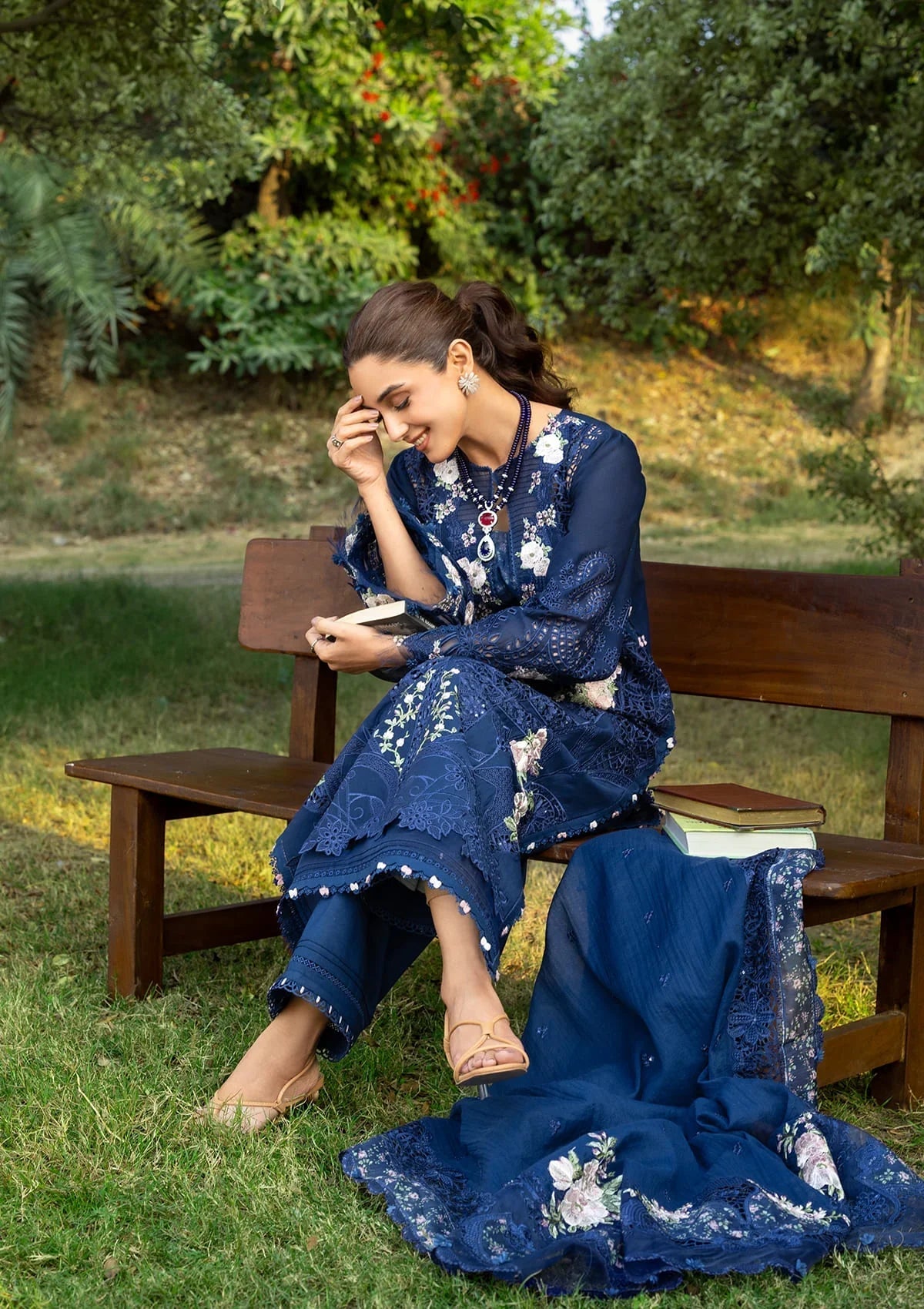 Elaf Luxury Lawn – ELY-4B BLUE BELLE