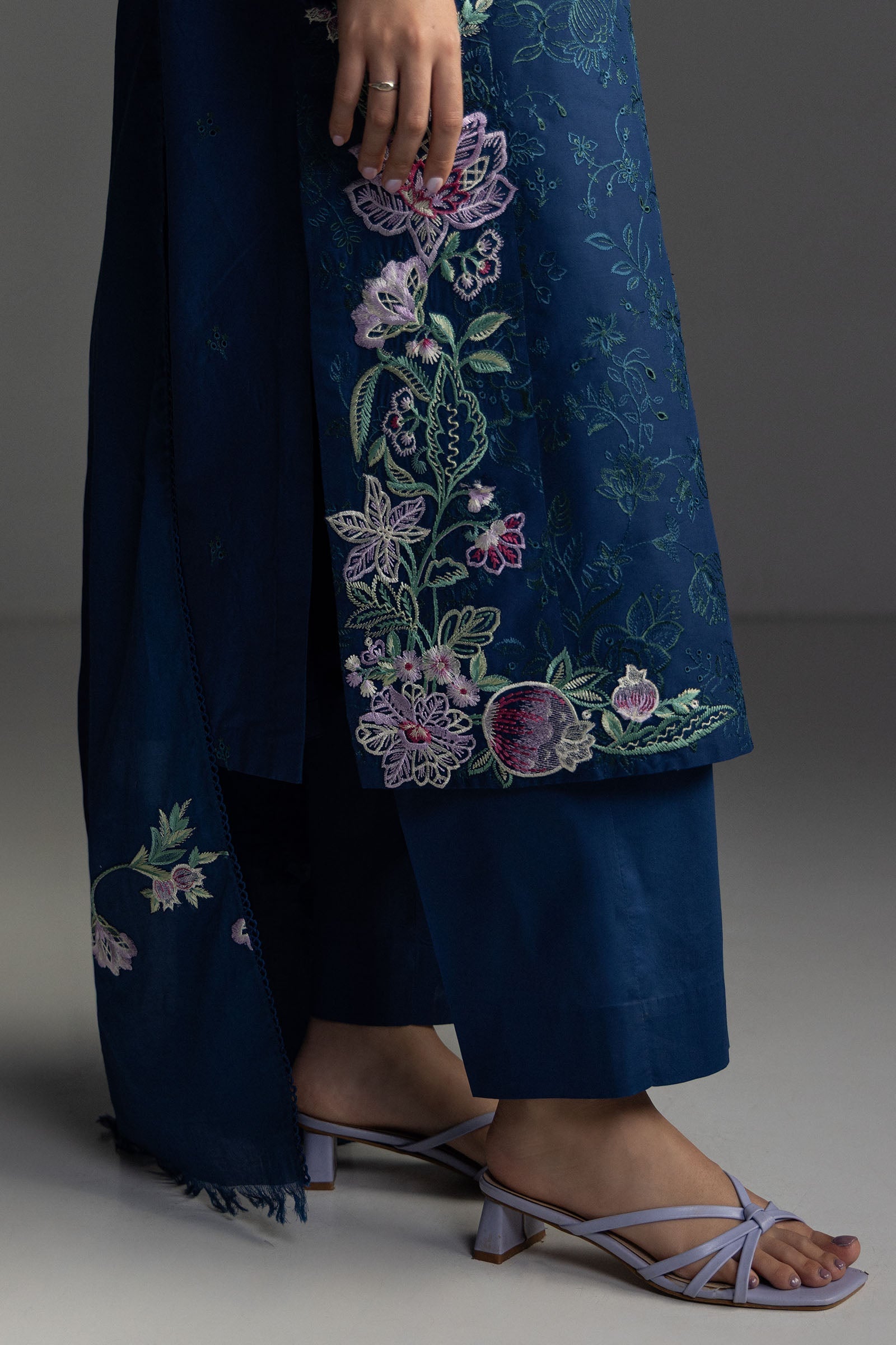 Zara Shahjahan Coco Lawn Edit – Liora-8A