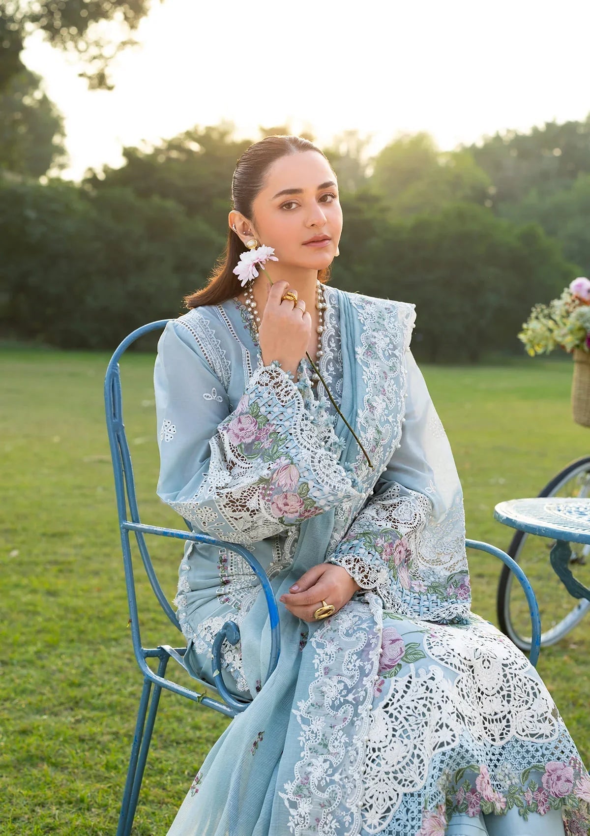 Elaf Luxury Lawn – ELY-07 MORNIG DRIZZLE