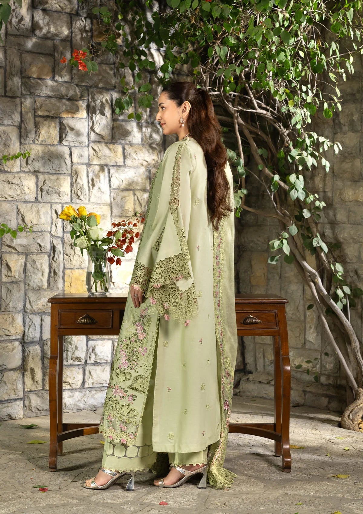 ELY-11 SPANISH MUSE