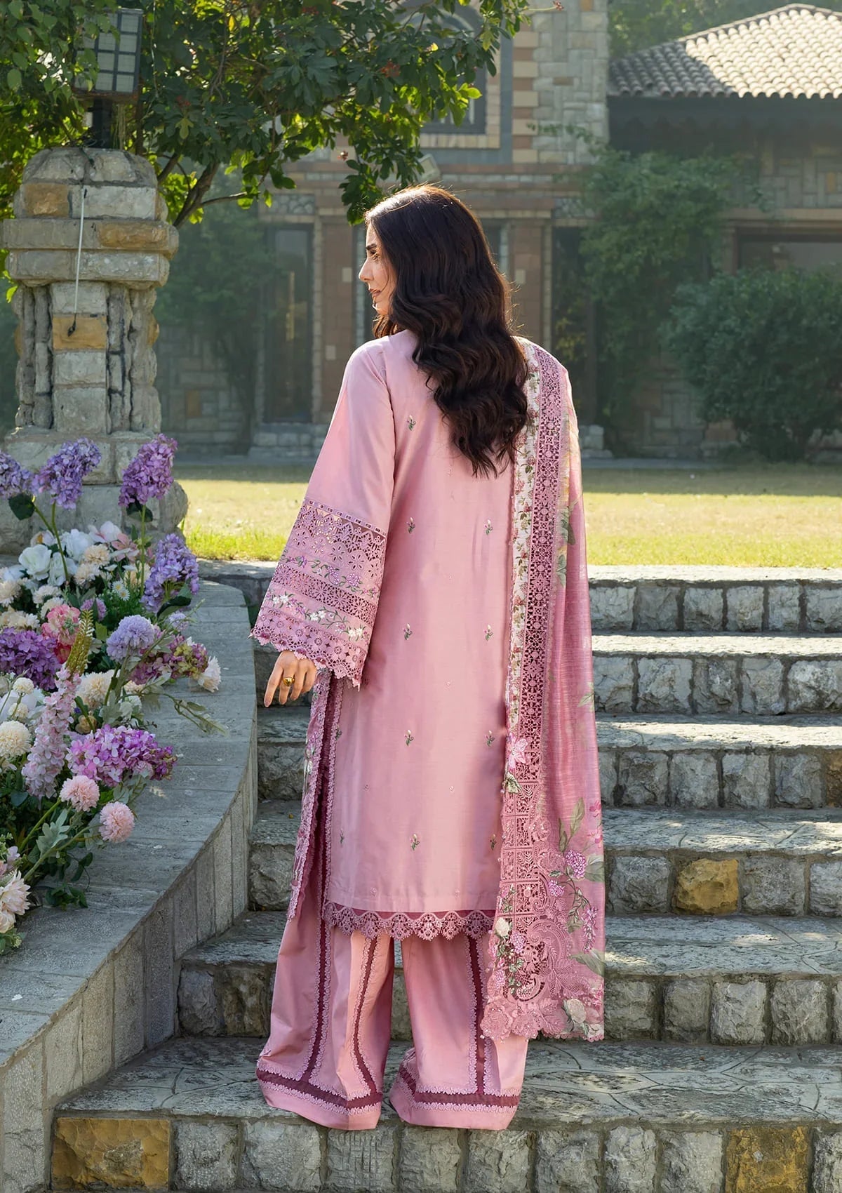 Elaf Luxury Lawn – ELY-09 ROSEE