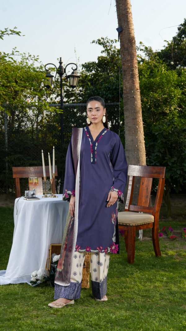 Ghazal Embroidered Summer Lawn Vol 1 2026 | House of Mist | HMGZ-LL26-10