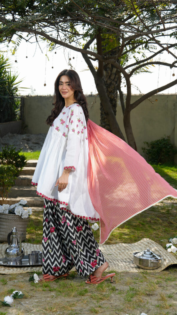 Ghazal Embroidered Summer Lawn Vol 1 2026 | House of Mist | HMGZ-LL26-05