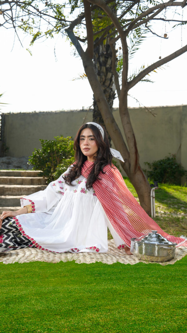 Ghazal Embroidered Summer Lawn Vol 1 2026 | House of Mist | HMGZ-LL26-05